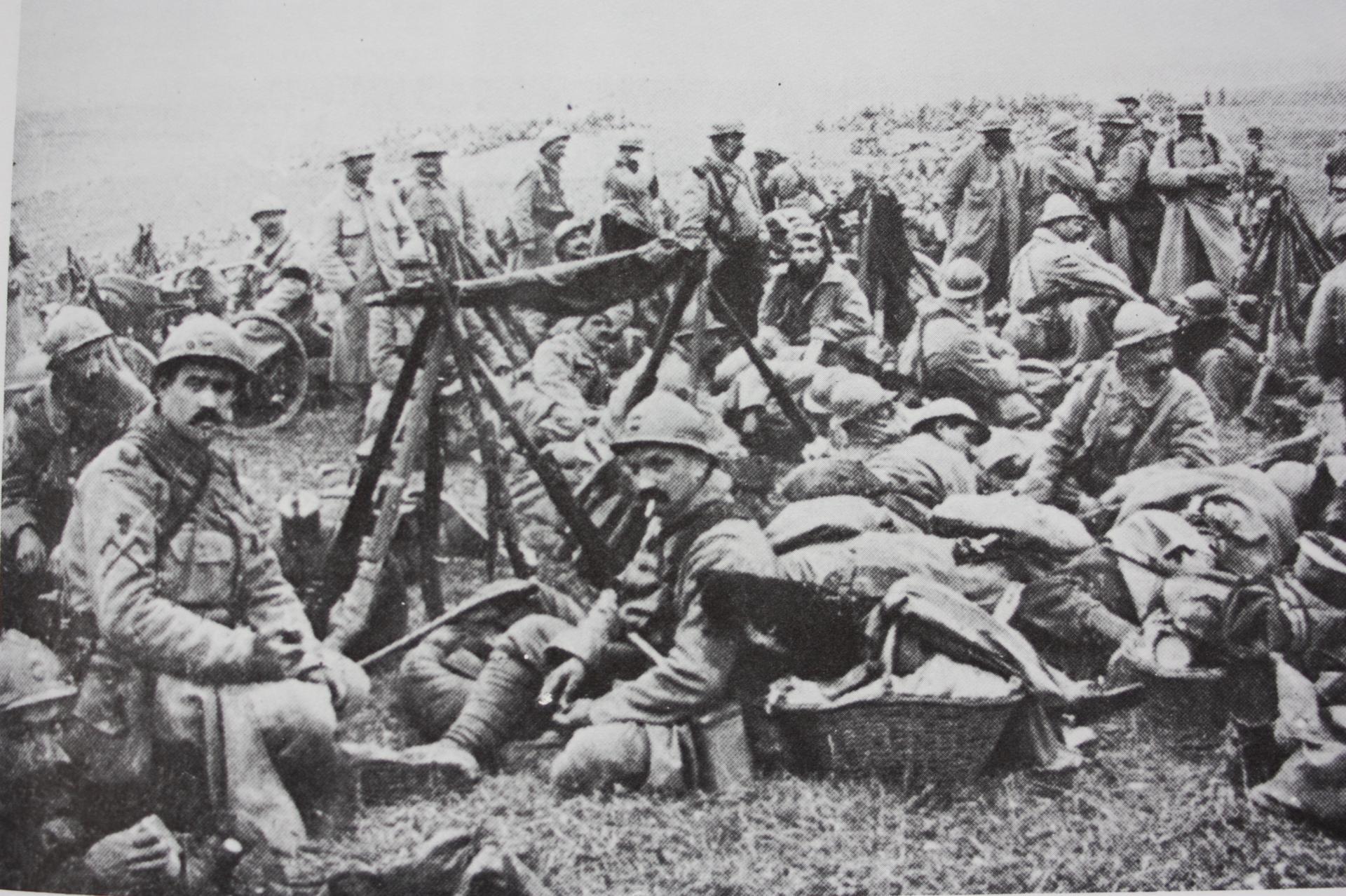 Les poilus au chemin des dames